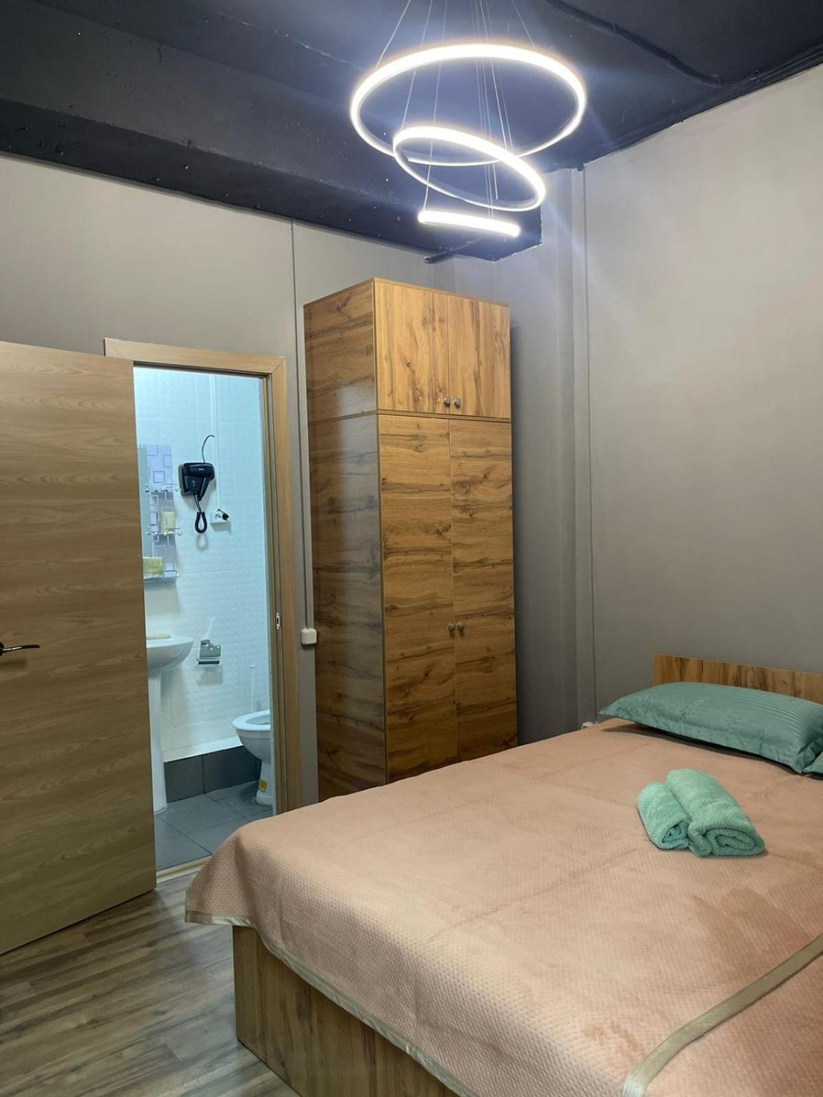 Hostel Kochevnik Capsule Hotel Almaty Exterior foto