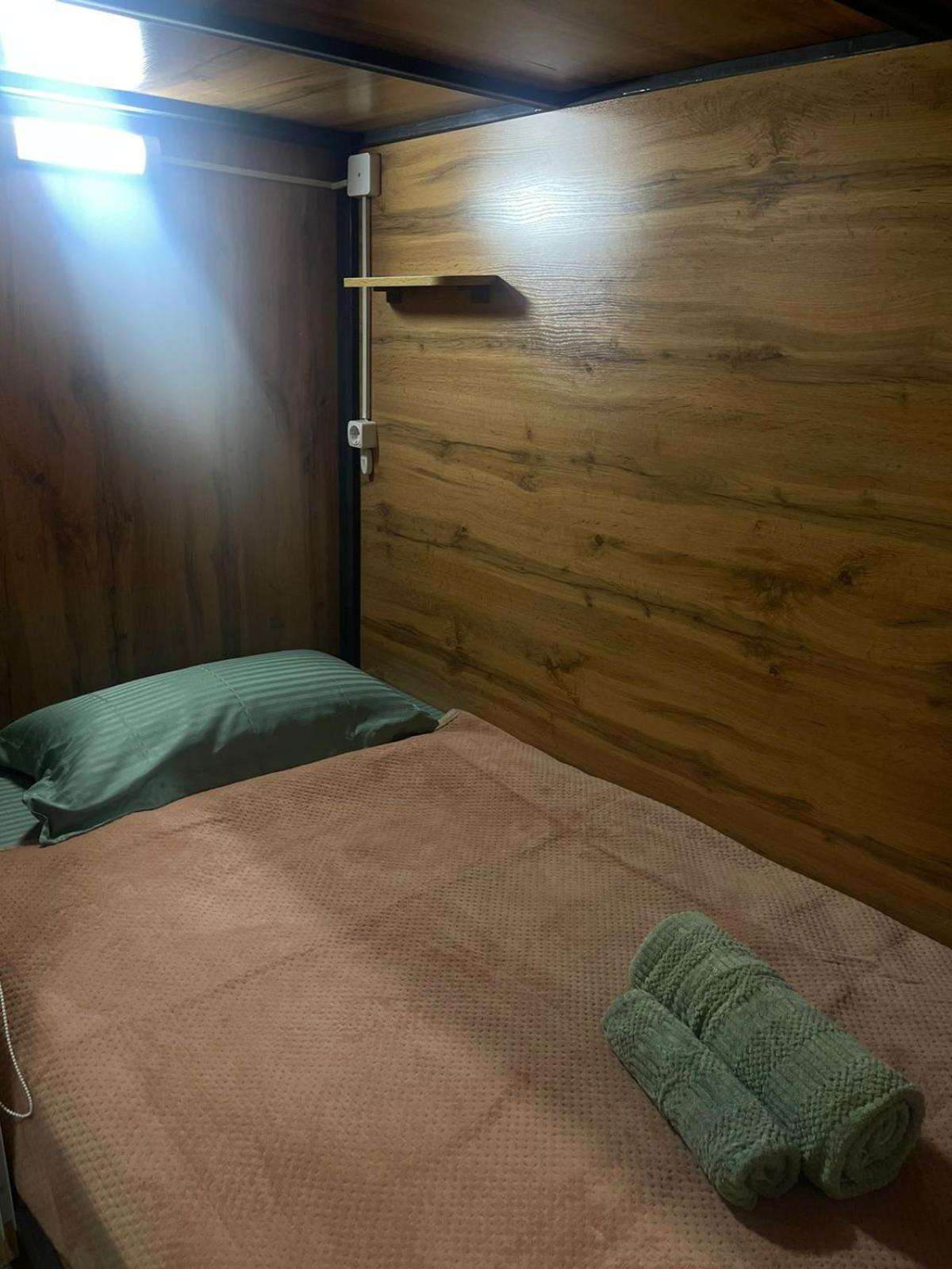 Hostel Kochevnik Capsule Hotel Almaty Exterior foto
